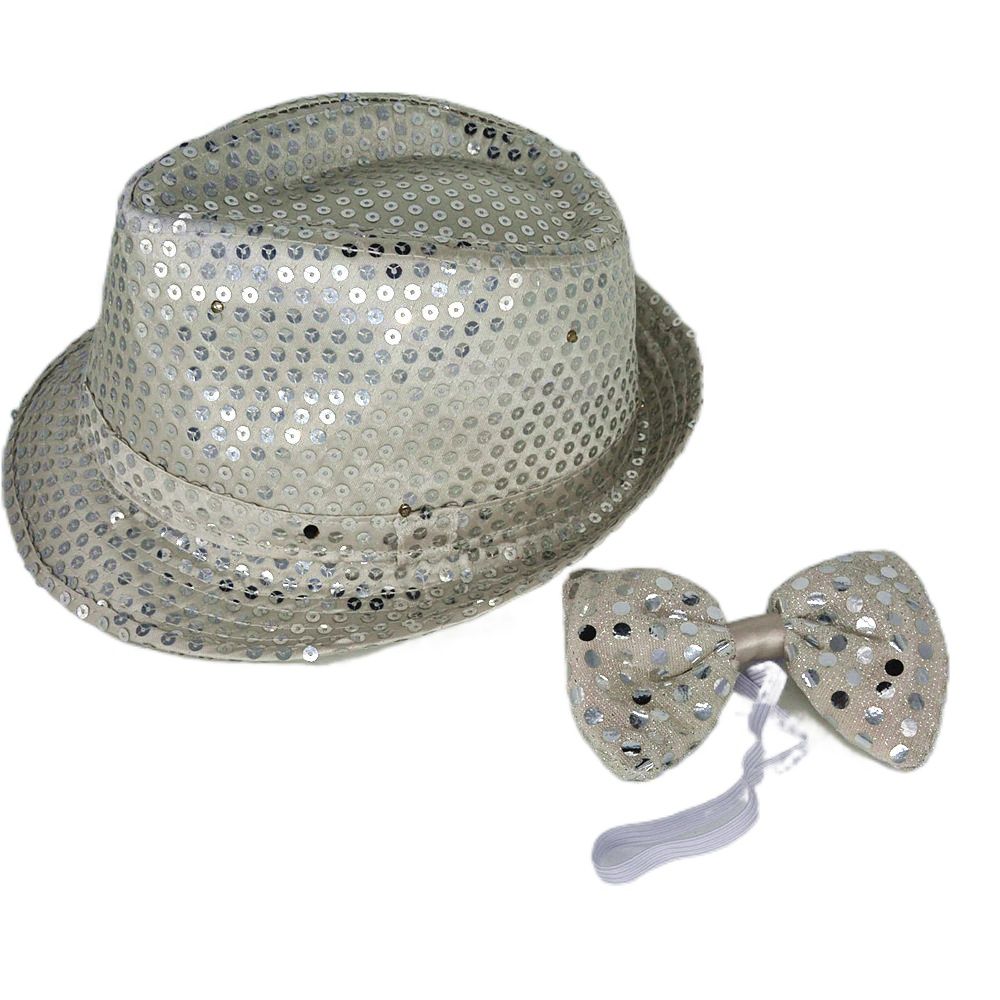 Cappello d'argento e fiocco