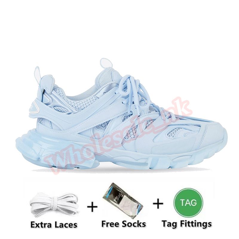 item.12 Track Clearly Sole Light Blue