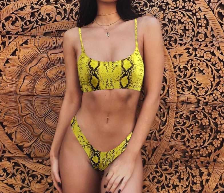 suit yellow 2