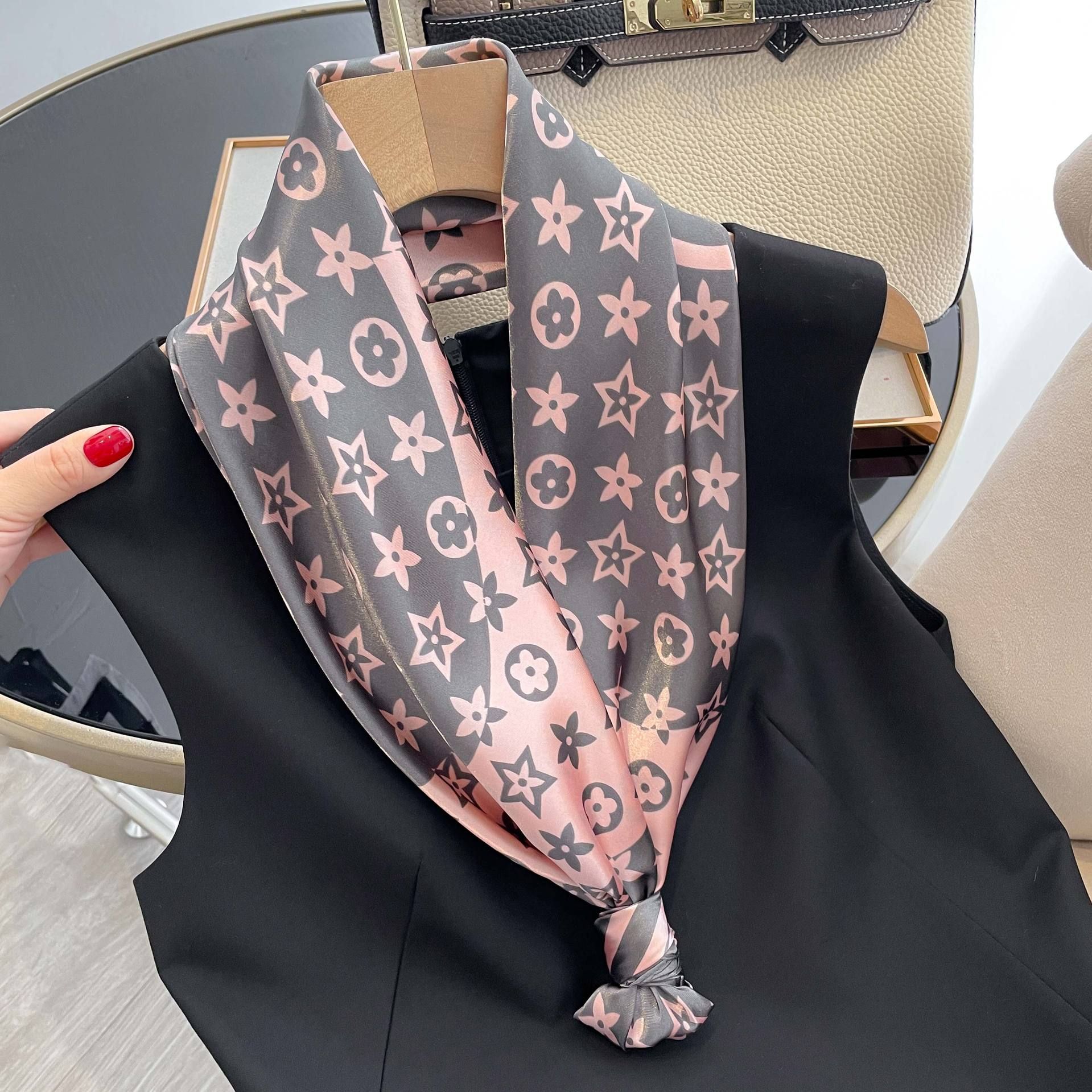 Designer Silk Satin Small Silk Scarf For Women Lightweight, Square, And  Medium Length With Animal Print And Dot Neckerchiefs From Fashion21588,  $7.98