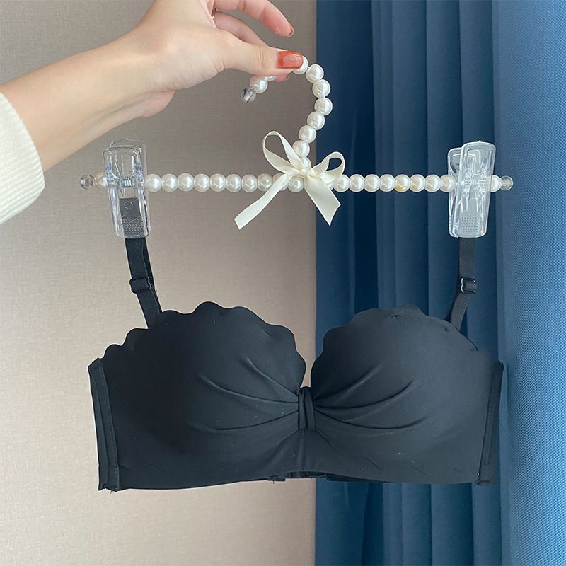 Soutien-gorge noir uniquement