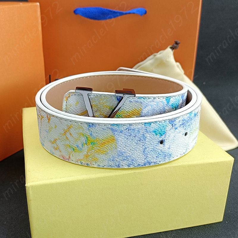 Luxury Graffiti Cowskin V Belt for Men and Women - Gold Smooth Buckle, Perfect for Summer Vacation - Width 3.8cm