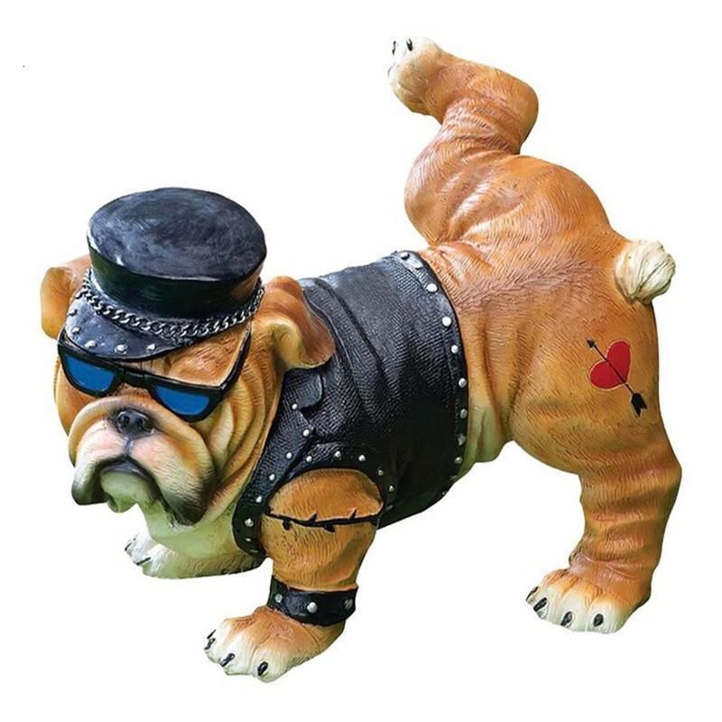 Pee Bulldog Statue