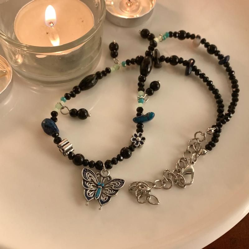 Pendant Necklaces Vintage Chinese Style Handmade Natural Stone Beaded Necklace 2023 Trendy Design Butterfly Choker_voghion.com