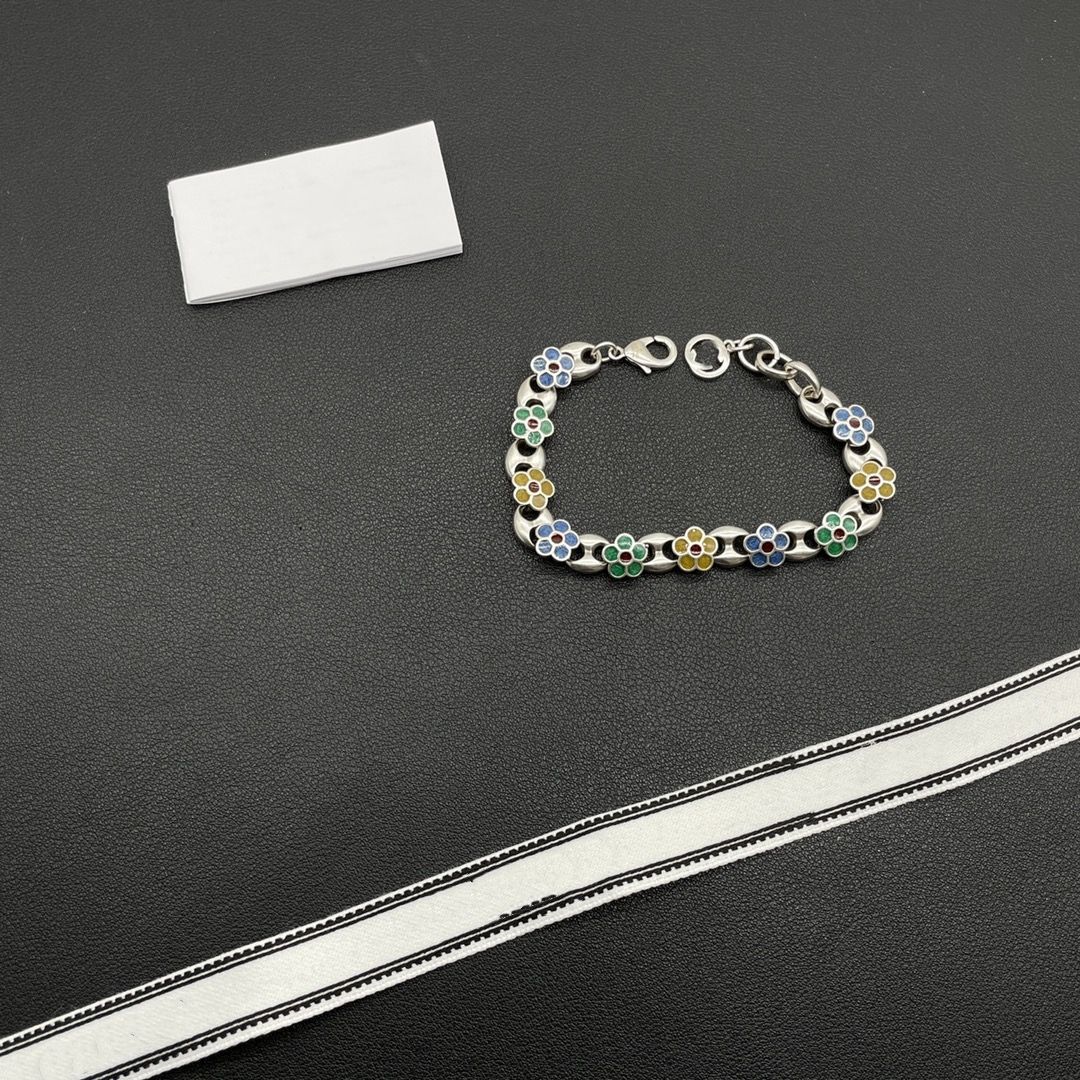 Bracelet avec boîte