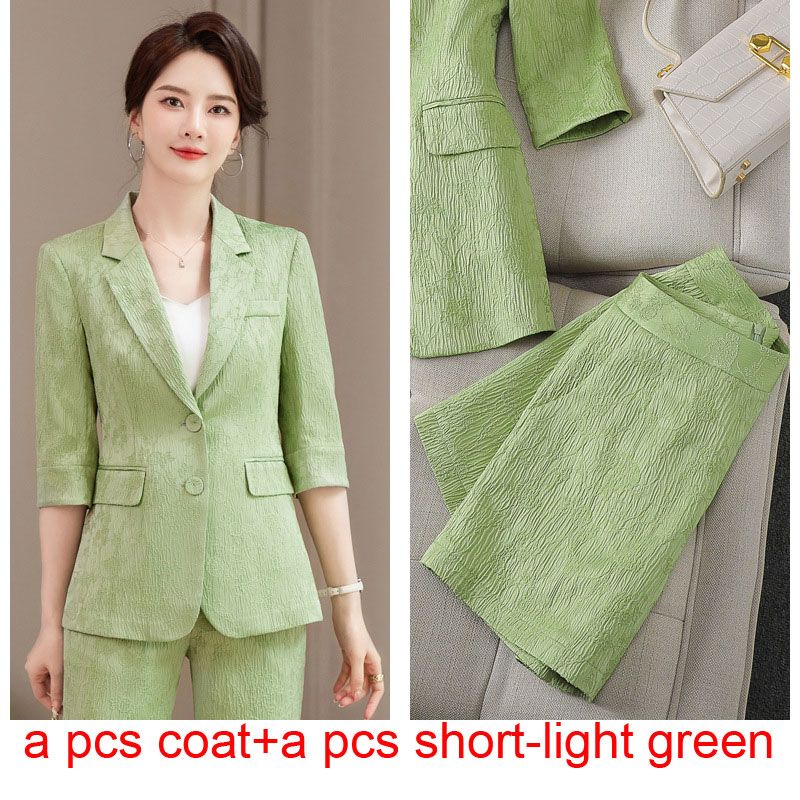 casaco verde claro curto
