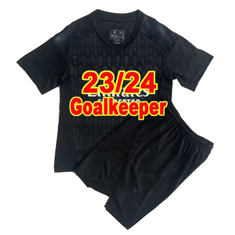 TZ13857 23 24 GK sans chaussettes