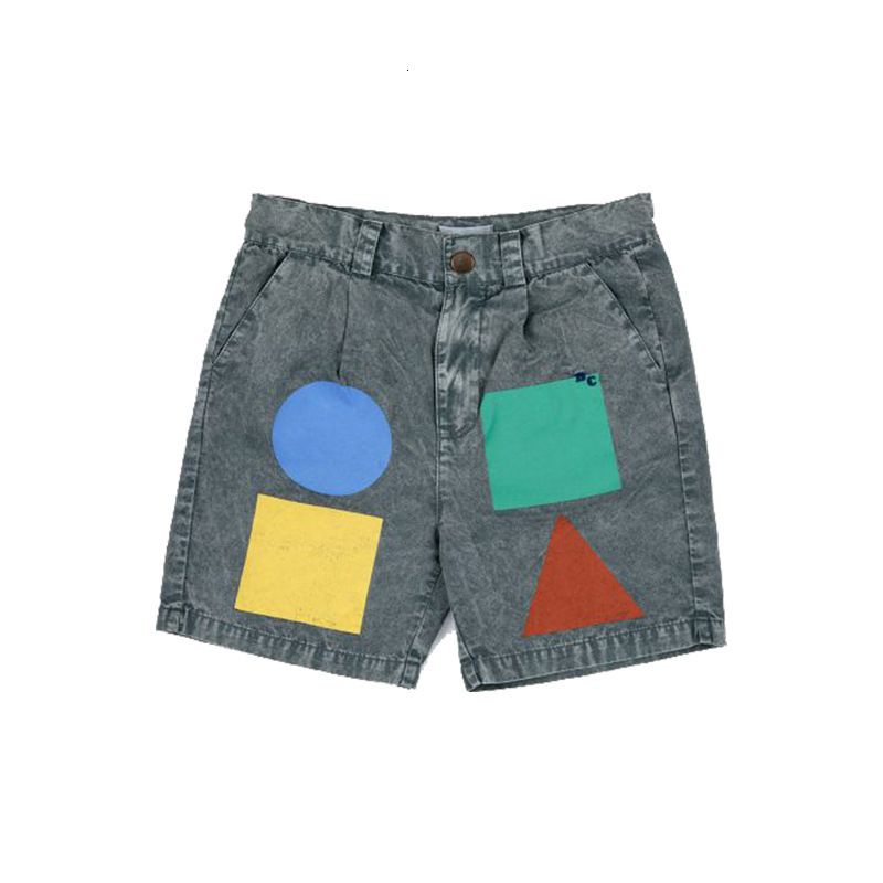 graue Shorts Geometrie