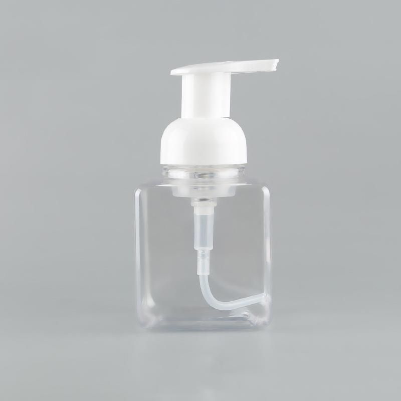 bottiglia trasparente di default pompa bianca