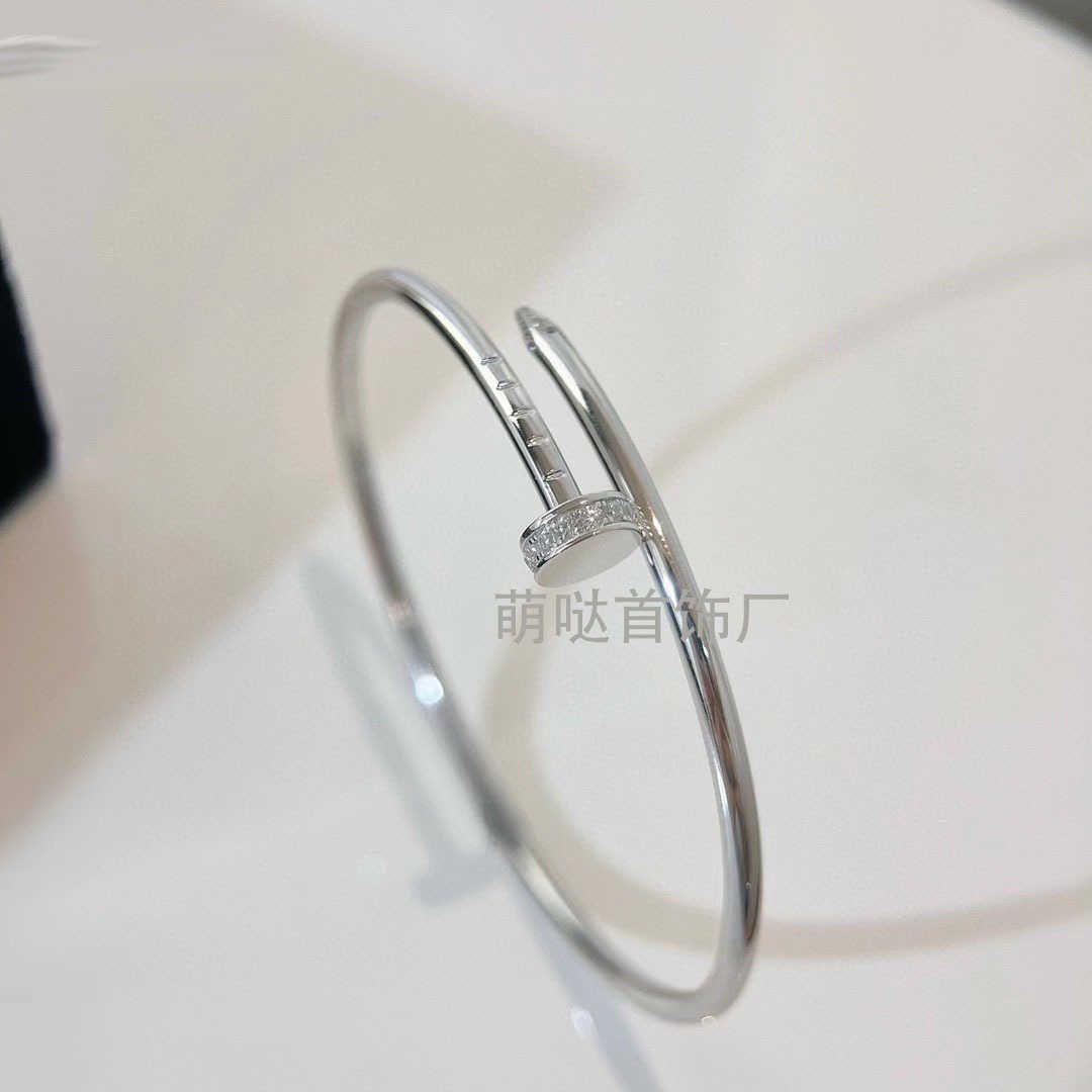 bracelet en diamant de tête et de queue en platine