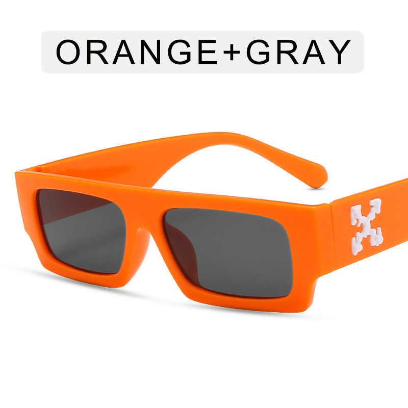 cadre orange tout gris