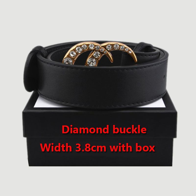 Fivela de diamante com caixa