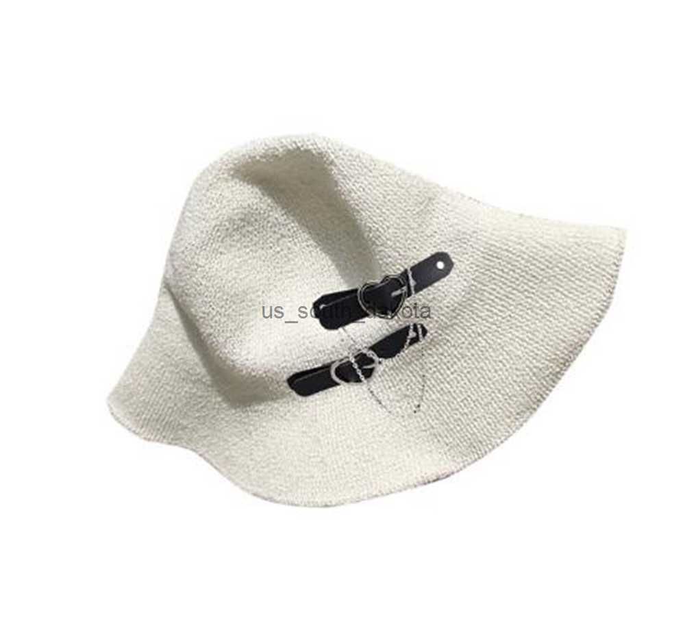 chapeau de godet blanc