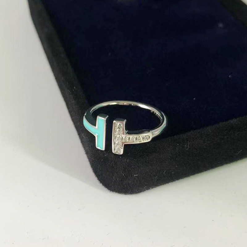 Double T-ring with Diamond Blue White