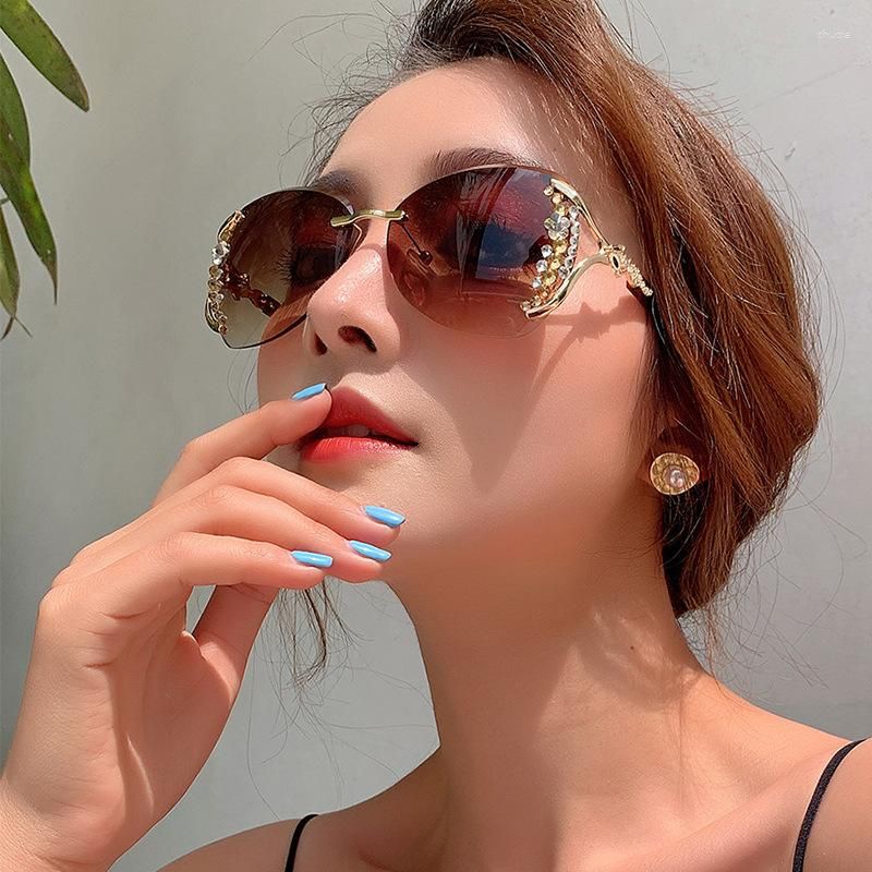 Luxury Vintage Rimless Rhinestone Sunglasses Rimless For Women And Men With Gradient  Lens Fashionable Sun Glasses Shades From Chuqia, $6.93