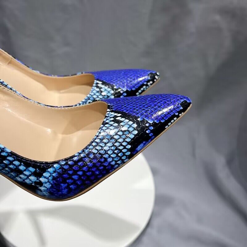 Blue snakeskin hotsell pumps