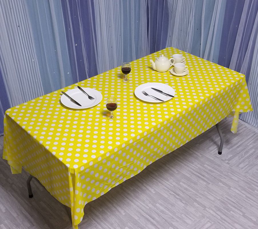 Tablecloth5