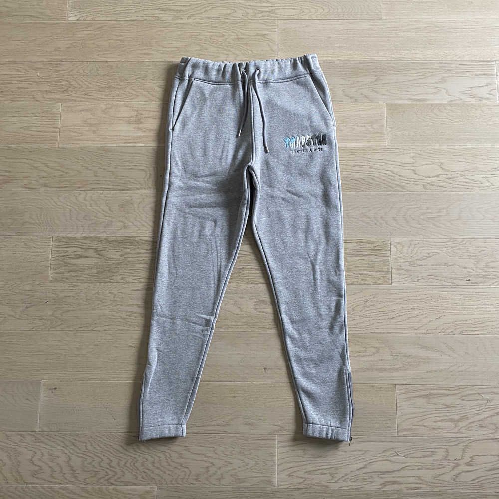 8821-gray pants