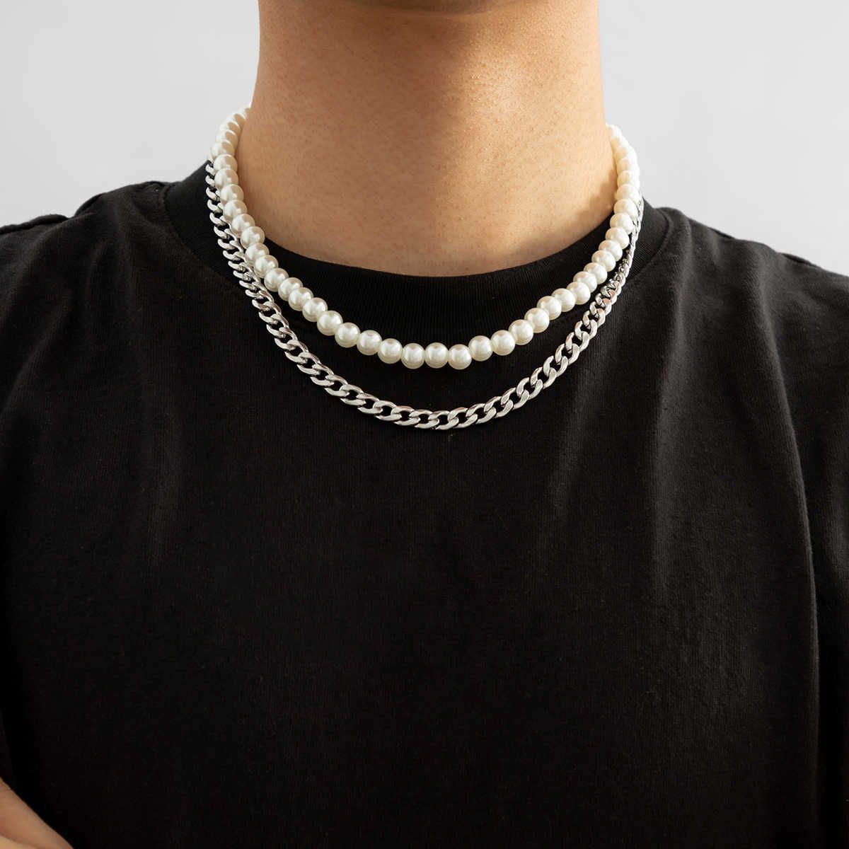 Layered Chain S02