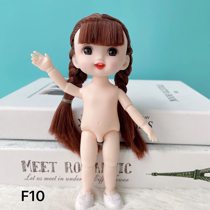 F10-doll en schoenen