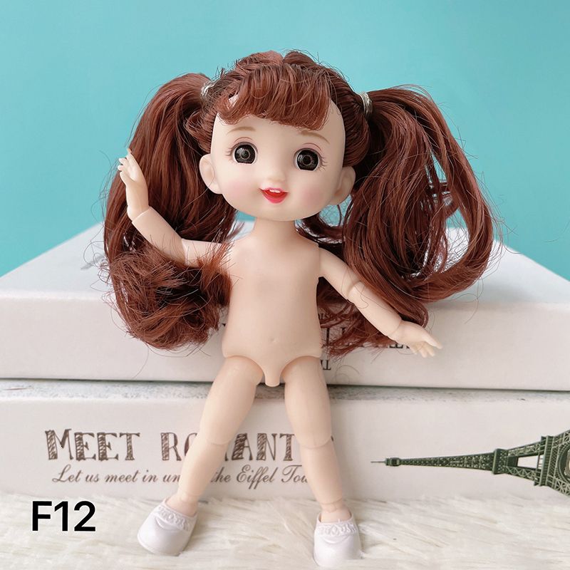 F12-Doll und Schuhe