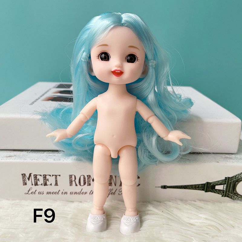 F9-Doll e sapatos