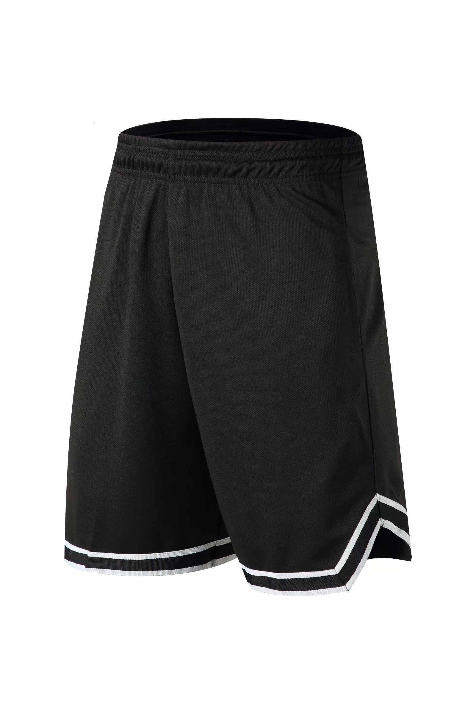 8208 svarta shorts