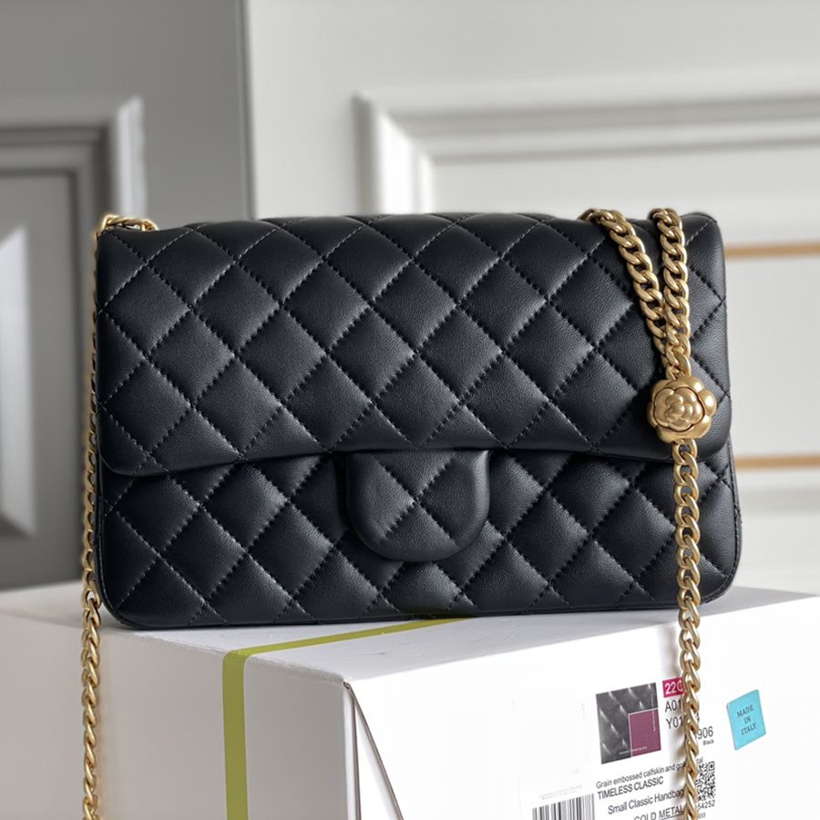 Chanel Classic Flap Bag 25cm Lambskin Gold-Tone Black, Black, One Size