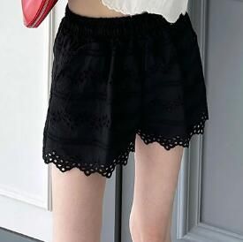 Nur schwarze Shorts