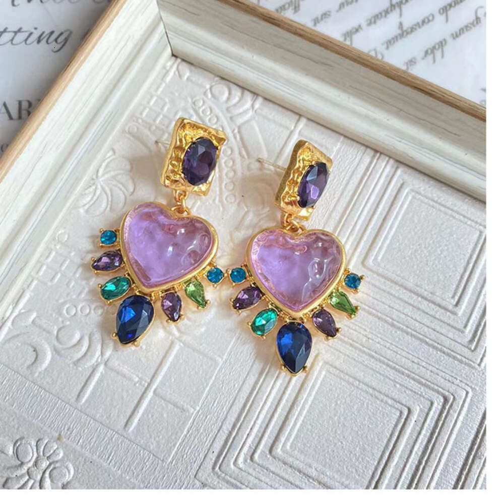 B273 Boucles d'oreilles violettes