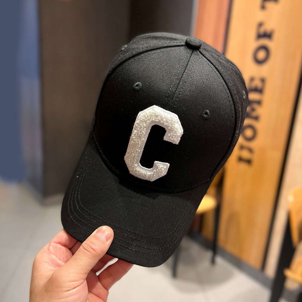 black/white large c-letter baseball hat