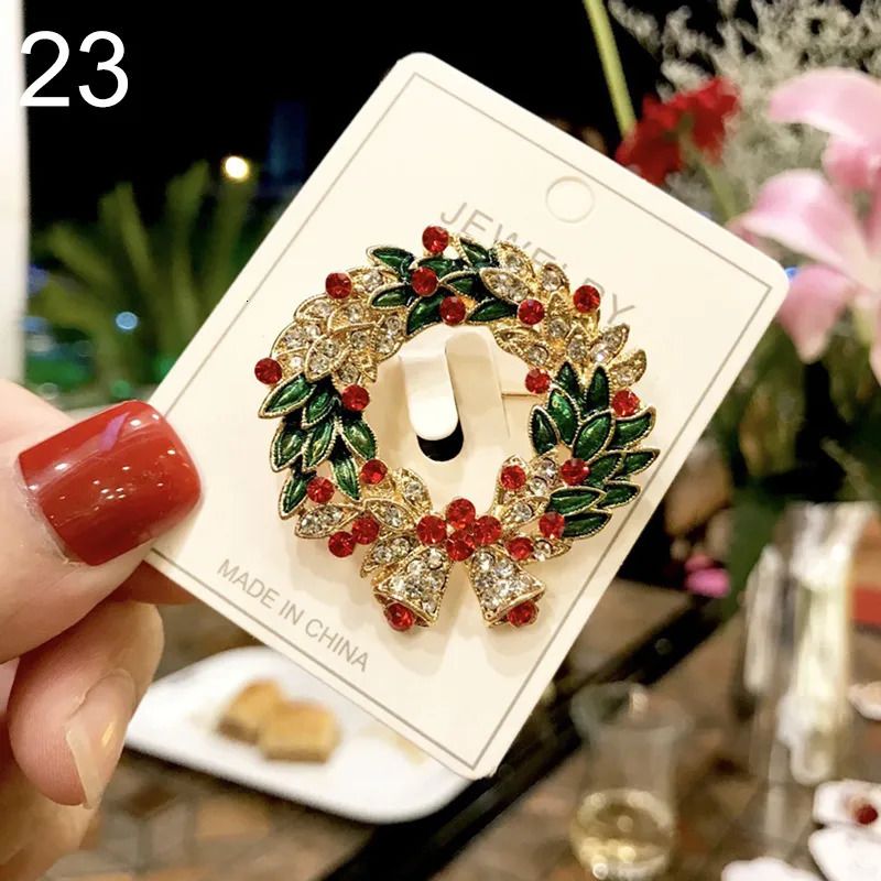 Christmas Brooch7