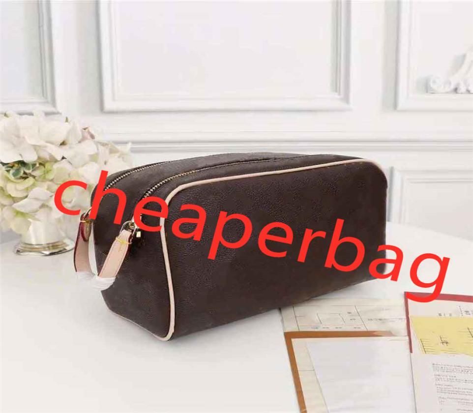 Make Up Women Toiletry Bag Travel Bags Clutch Makeup Pouch Zippy Cosmetic  Cases Purses Mini Wallets F6688 Quilted Leather Handbags5374605 From Ofyn,  $72.05