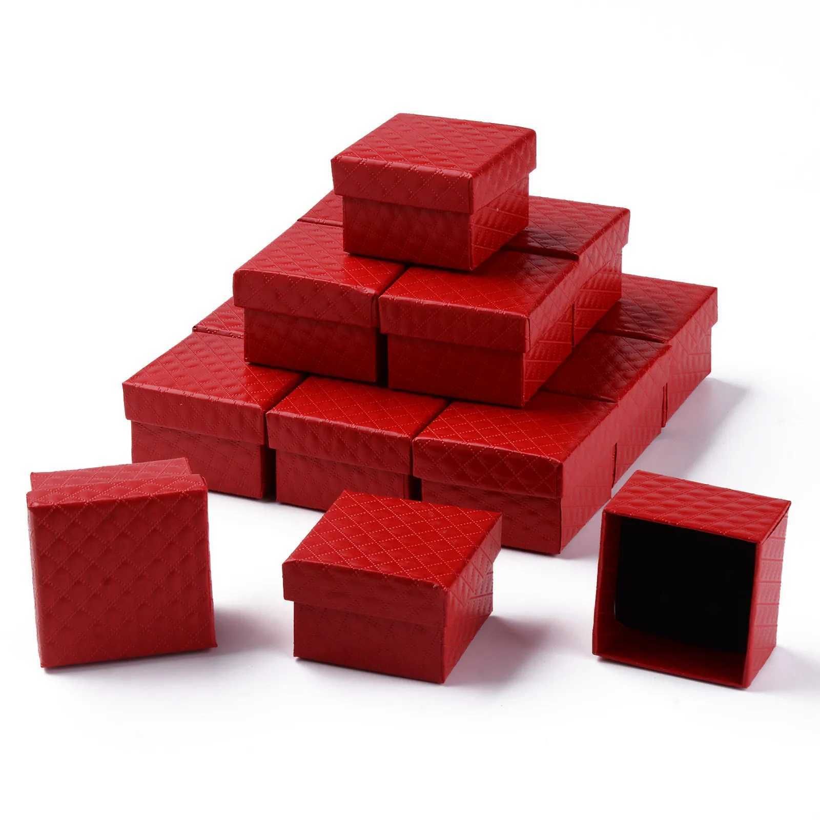 Red 5x5x3.5cm