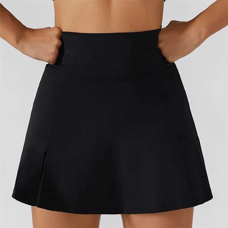 skirts-black