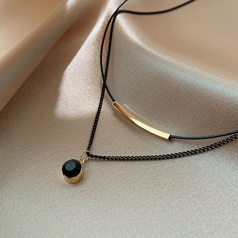 China 21 Necklace - Black