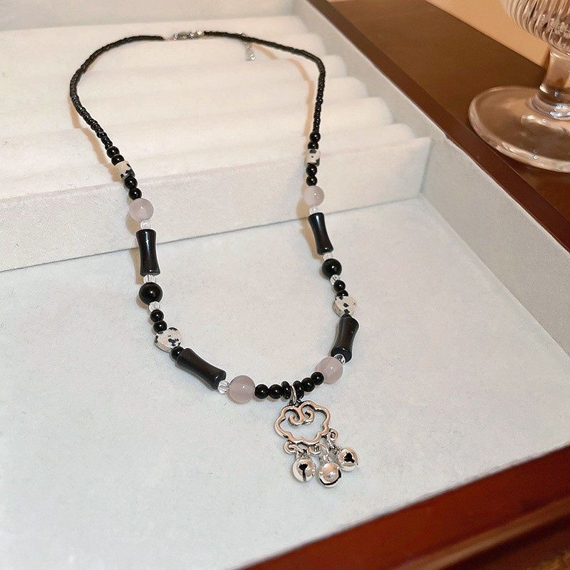 China 10 Necklace - Black