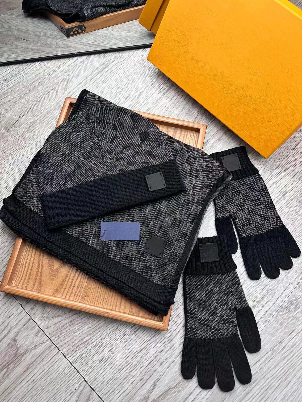 Louis Vuitton Damier Scarf,gloves,beanie