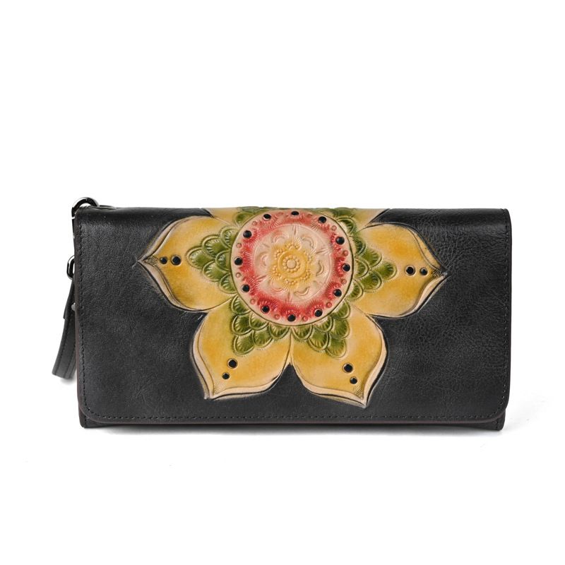 black wallet women