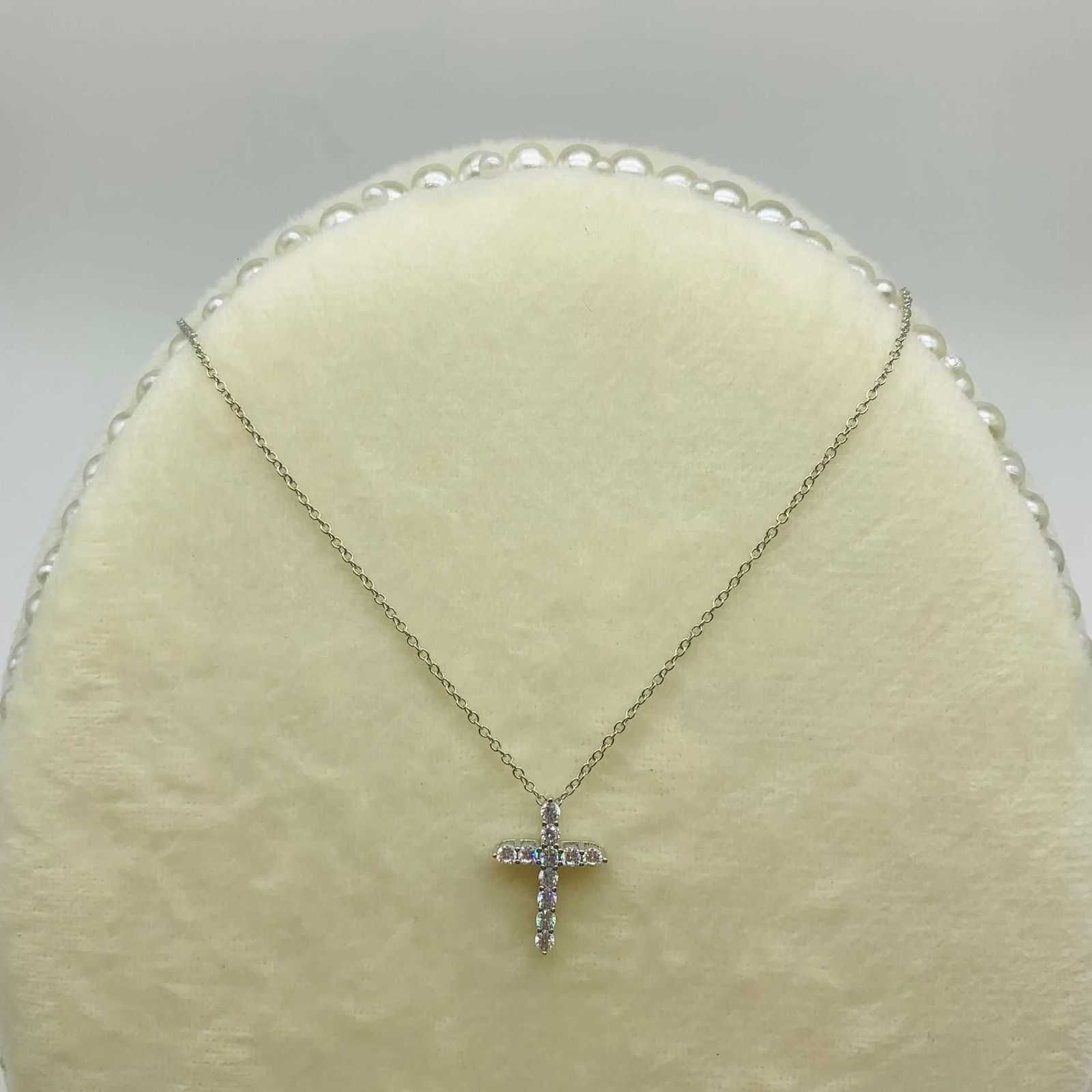 Cross Silver (small)