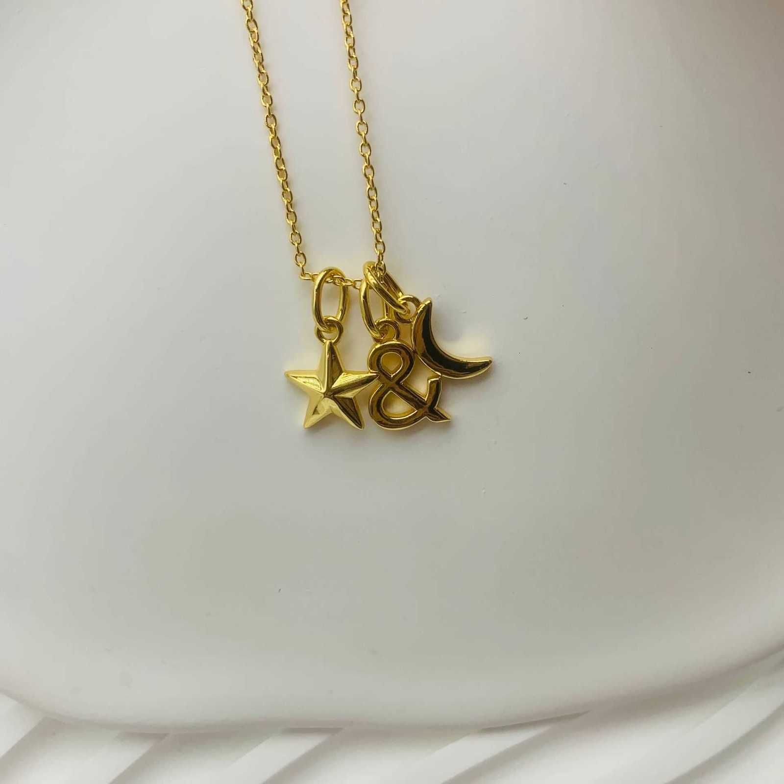 Star Necklace Gold