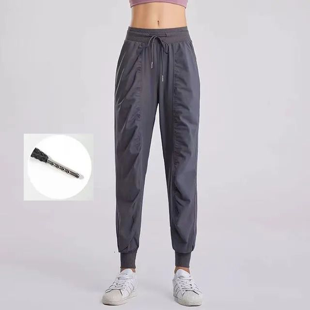 grey women pant