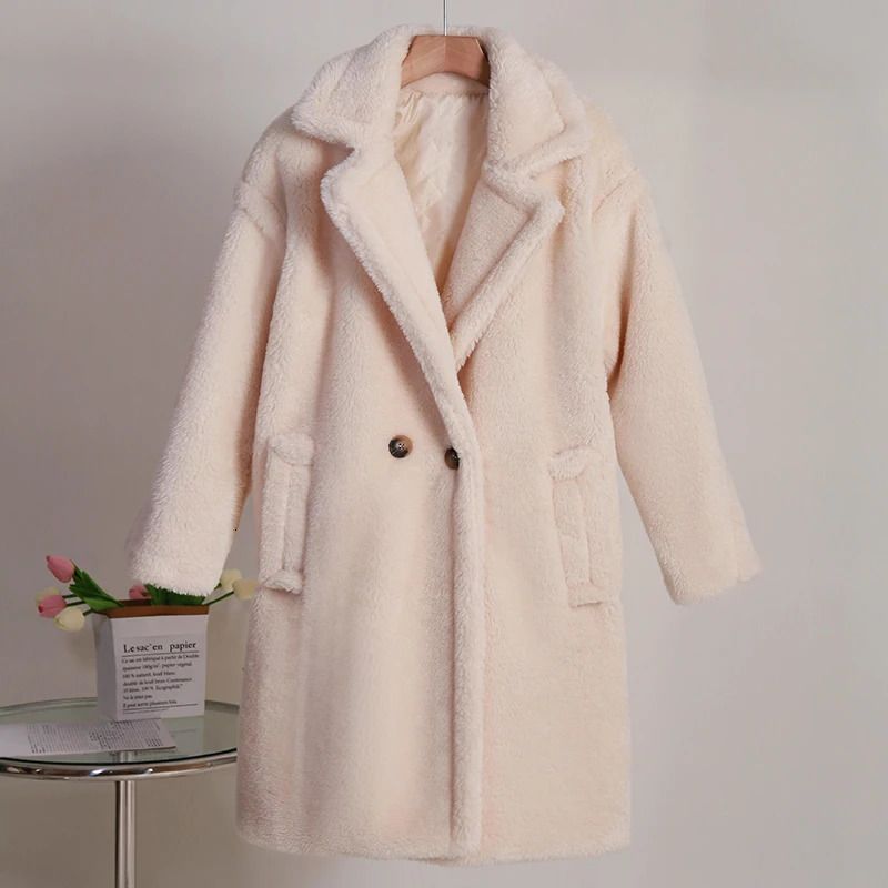 manteau en peluche beige