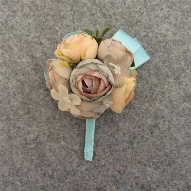 color 6 boutonniere