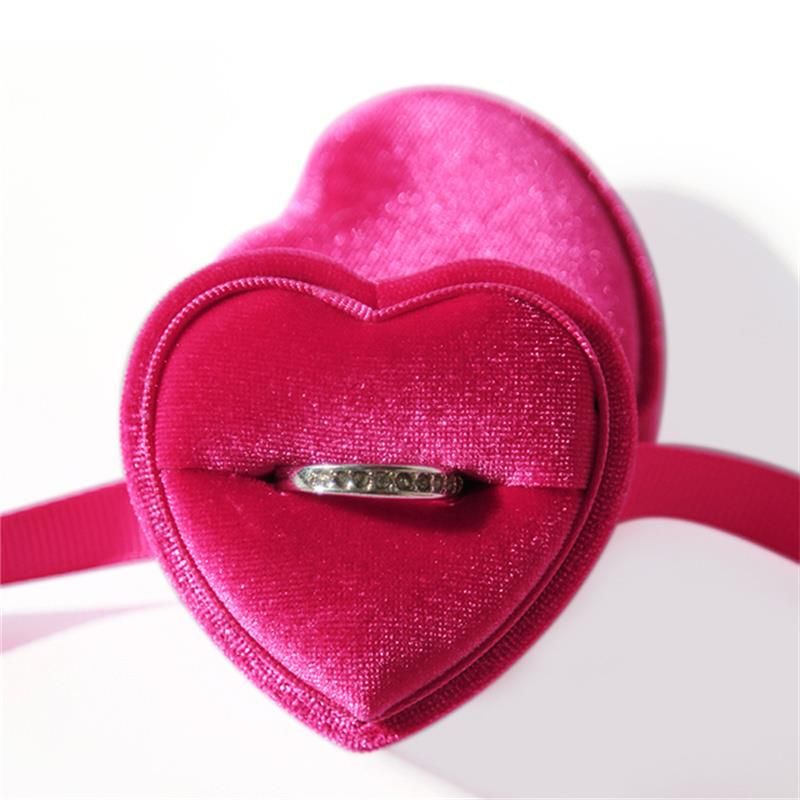 Box ad anello singolo rosso rosa con nastro