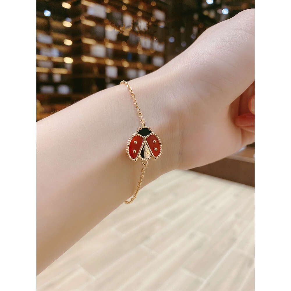 Single Flower Seven Star Ladybug Brace