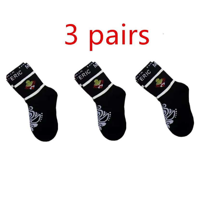 3 pairs black socks