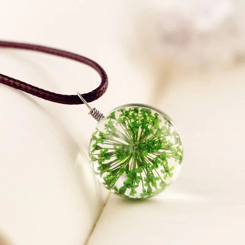 collier pendentif vert