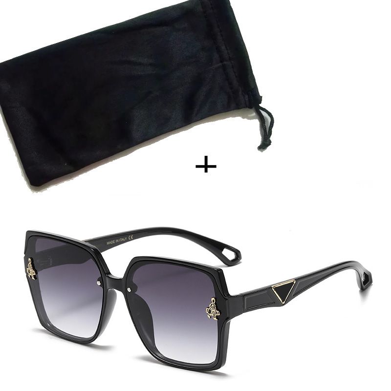 Sunglasses with pouch bag