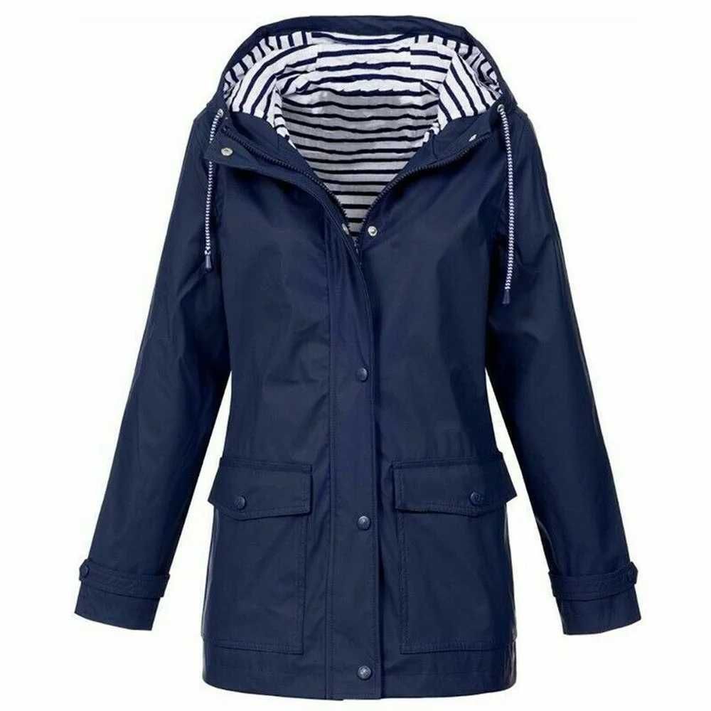 Navy blau